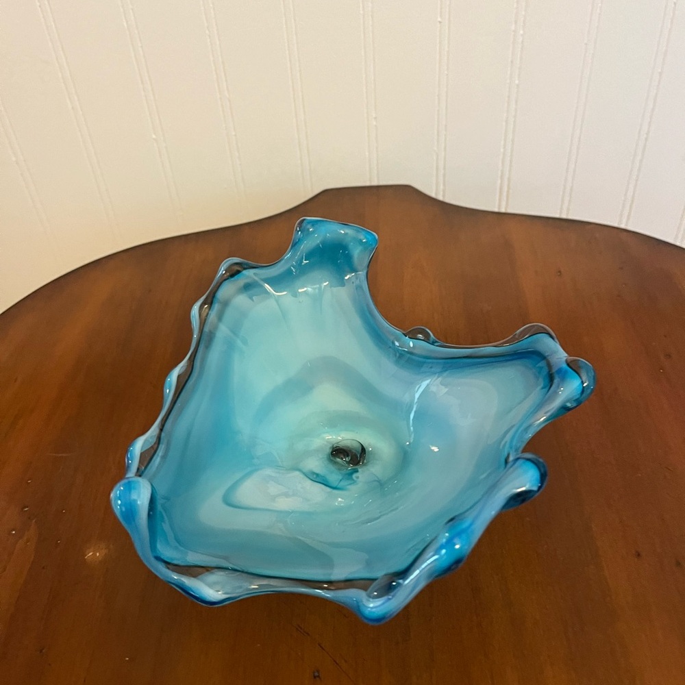 Vintage murano style art glass bowl, opalescent blue color - Picture 5 of 9